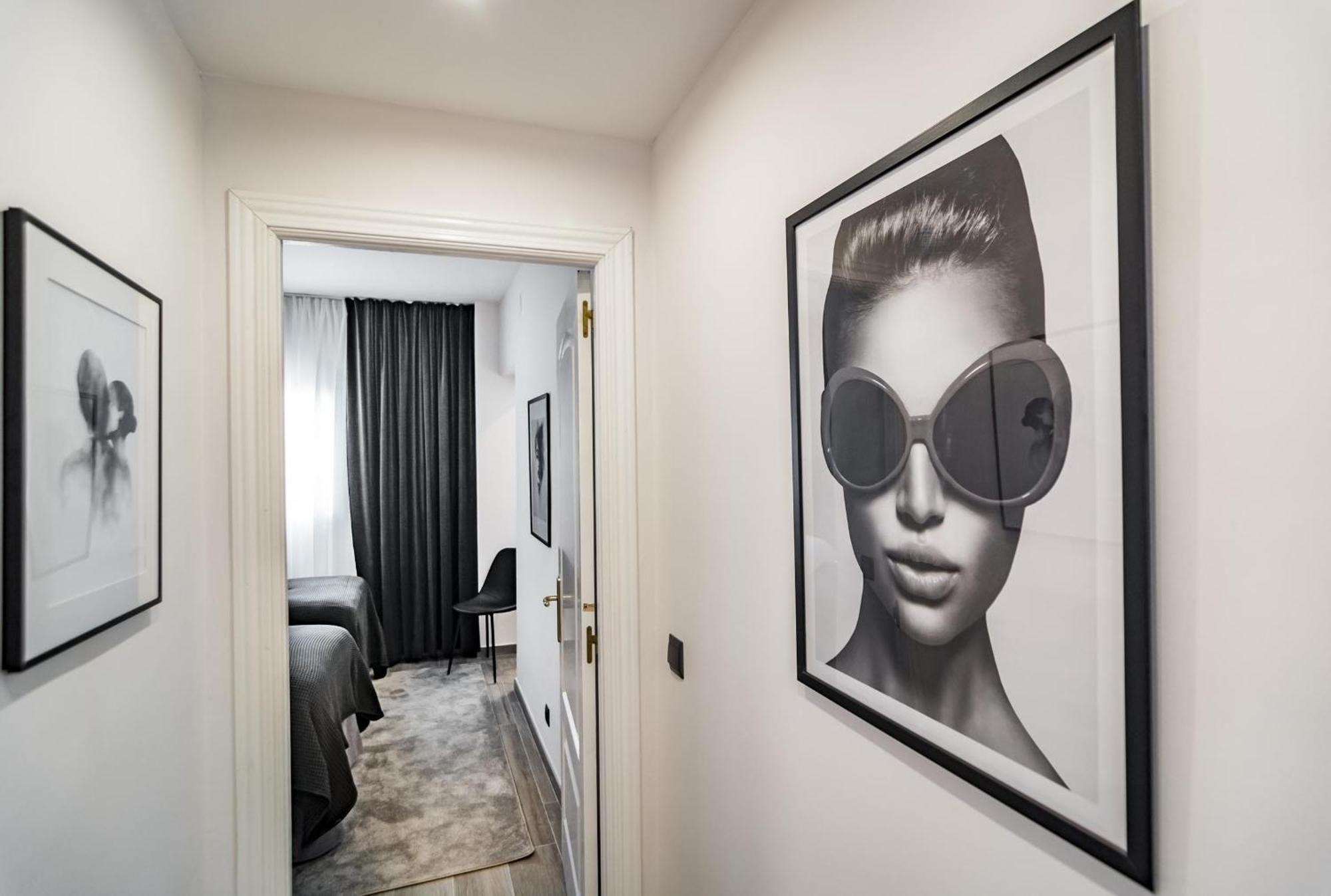 Pr - Stunning Flat Front Line Beach Puerto Banus Marbella Exterior foto